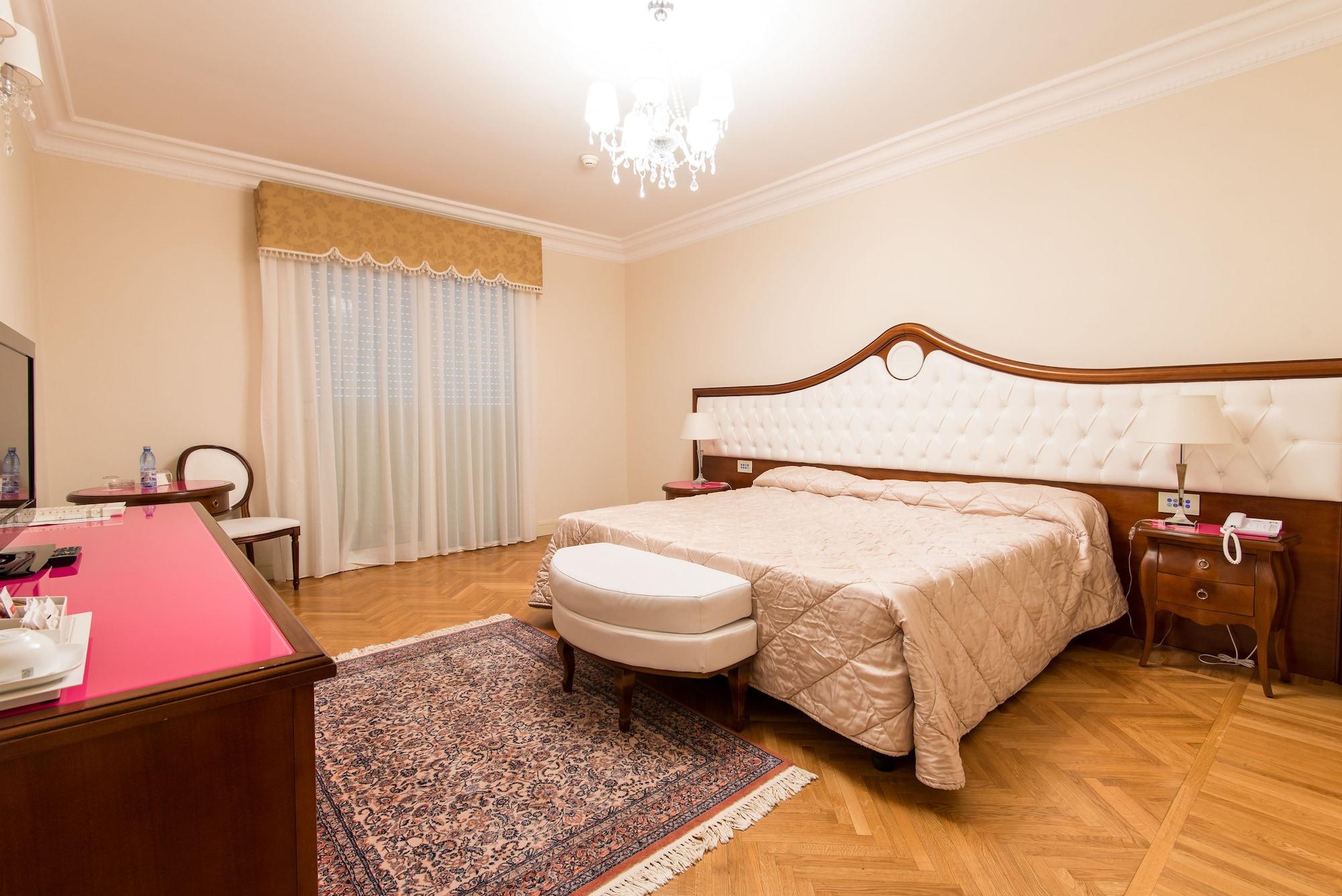 Grand Hotel Italia Cluj-Napoca Exteriör bild